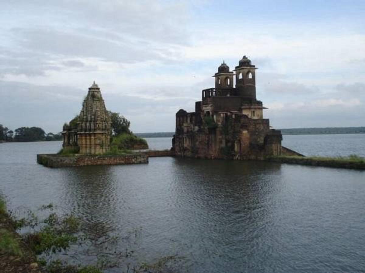 Fort Begu Hotel Begun Buitenkant foto
